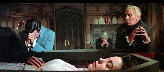 [TheFalloftheHouseofUsher.jpg]