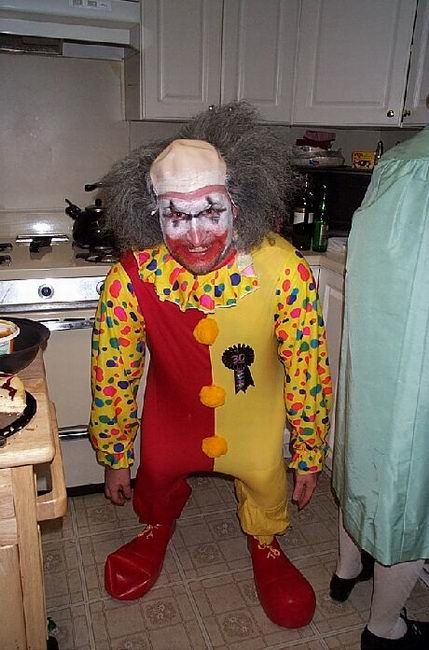 Scary Midget Clown 22