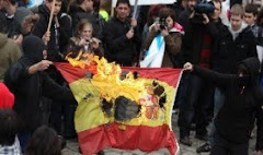 El gallego no se defiende quemando banderas