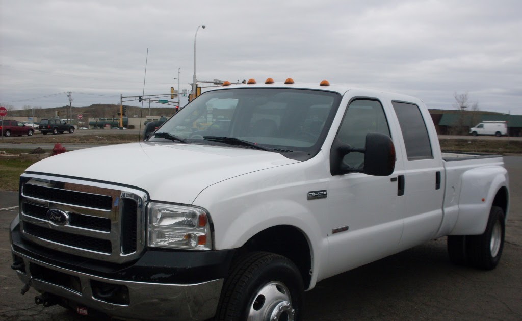 Ride Auto: 2006 Ford F350 XLT Dually Diesel 4x4