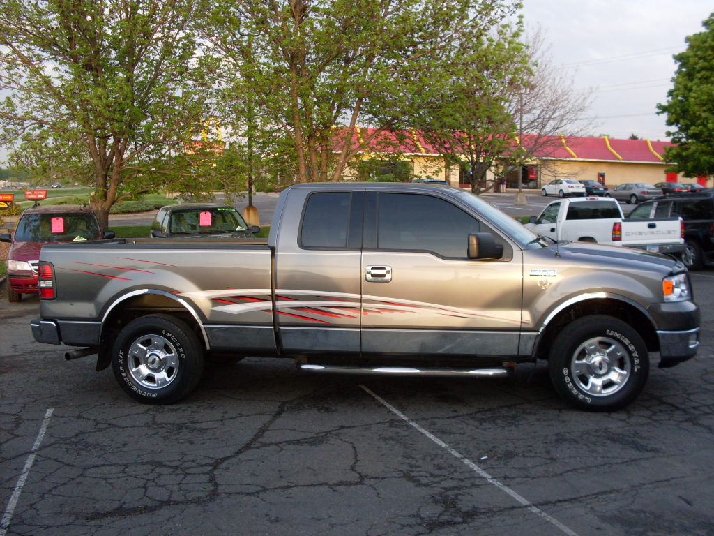 Ride Auto: 2004 Ford F150 XLT