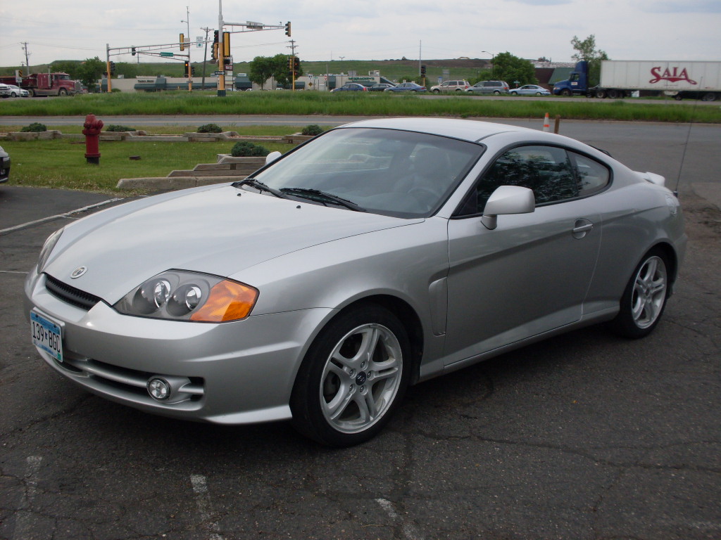 Hyundai Tiburon 2003 Interior