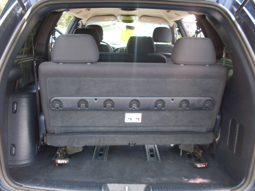 Ride Auto: 2002 Dodge Grand Caravan Sport