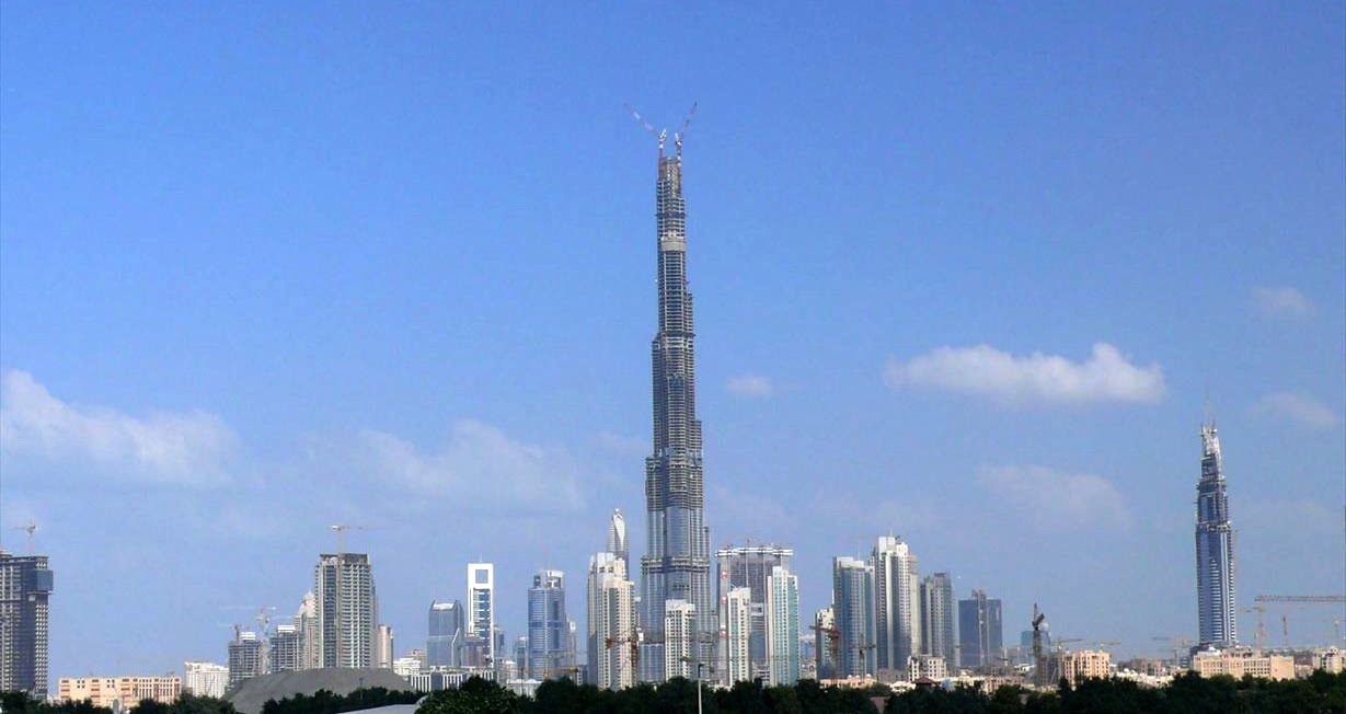 [Burj_Dubai_in_Skyline_on_24_December_2007.jpg]