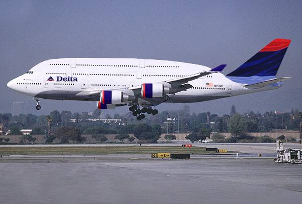 Plan floor layout shower kitchen bunk triple constructing trailer diagram bed modest includes rear bath qsl Mechanical Engineering: Aeroplanes / AirBus - Photos