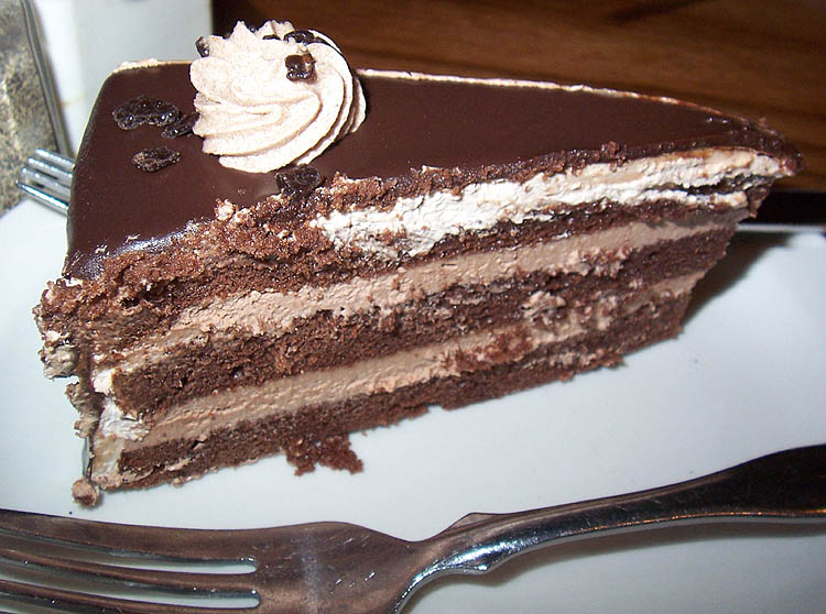 [roditys_chocolate_cake.jpg]
