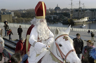 Sinterklaas arrives in Amsterdam