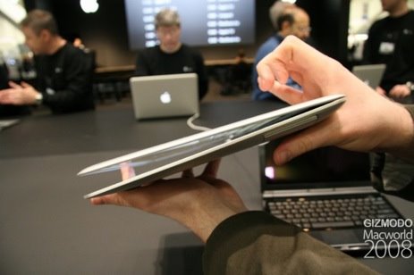 [macbookair2.bmp]
