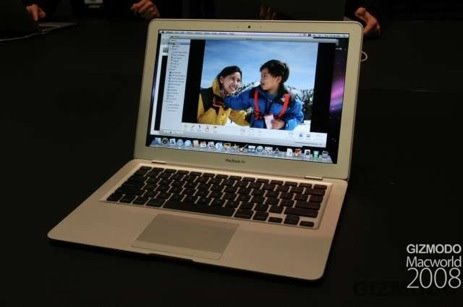 [macbookair3.bmp]