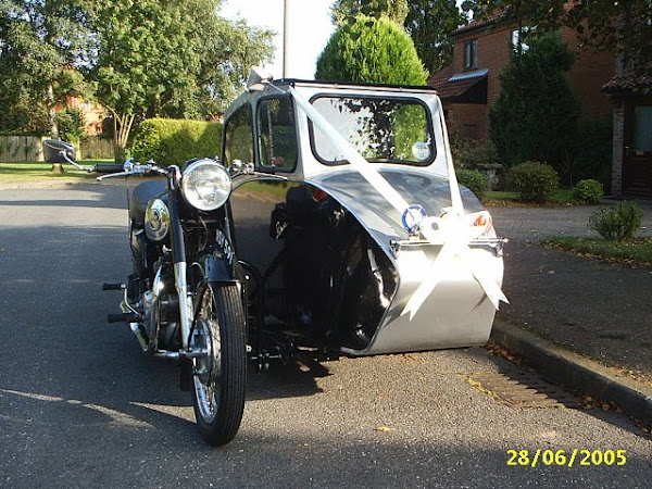 Norton model 77 & Busmar double adult sidecar