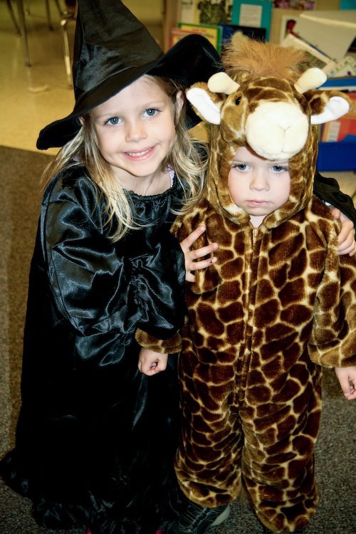 [08Oct31_Halloween_1.jpg]