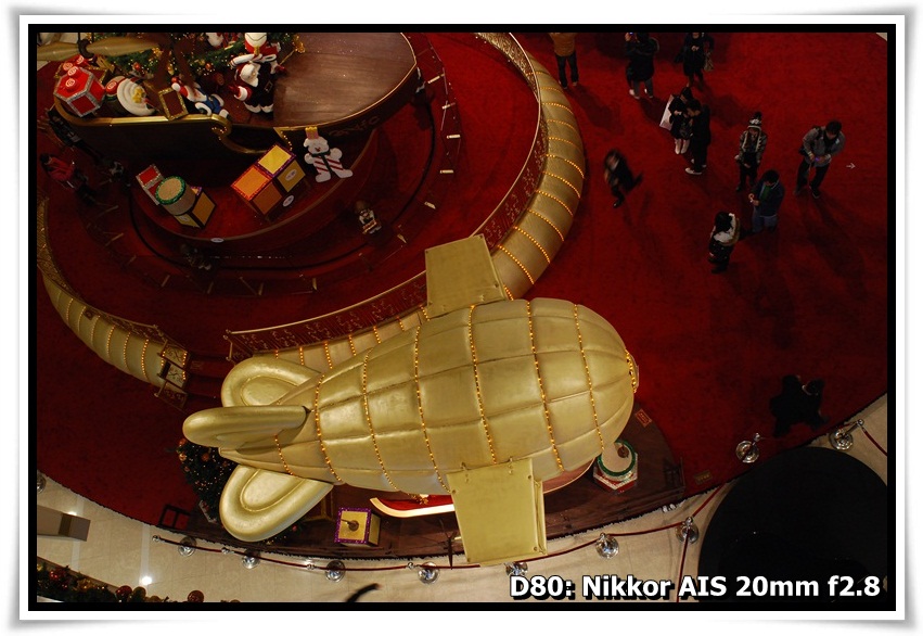 [IFC_XMas2009_a02.JPG]