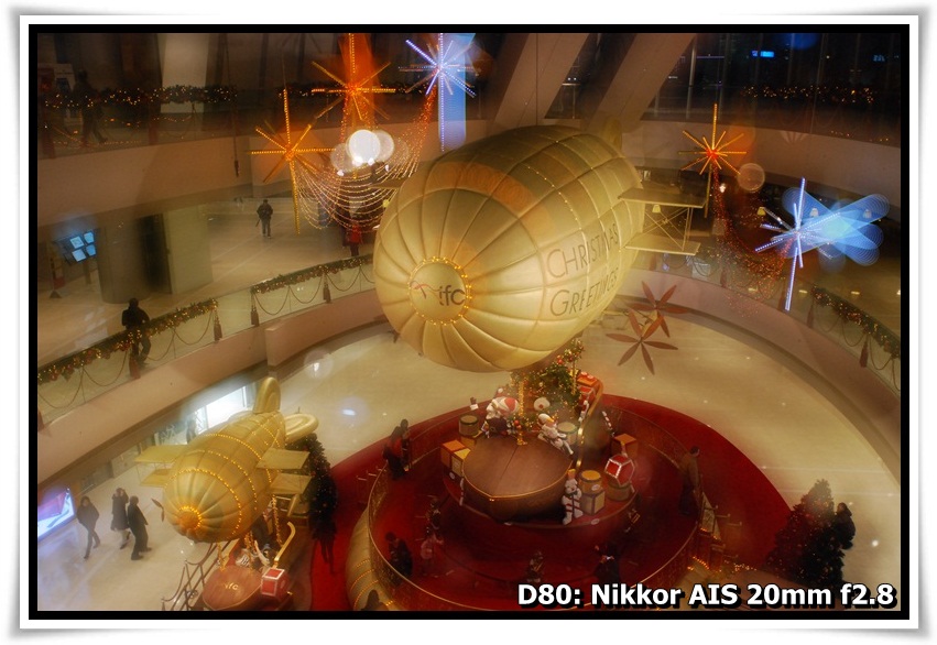 [IFC_XMas2009_a01.JPG]