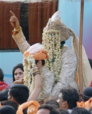 abhi-aish-002.jpg