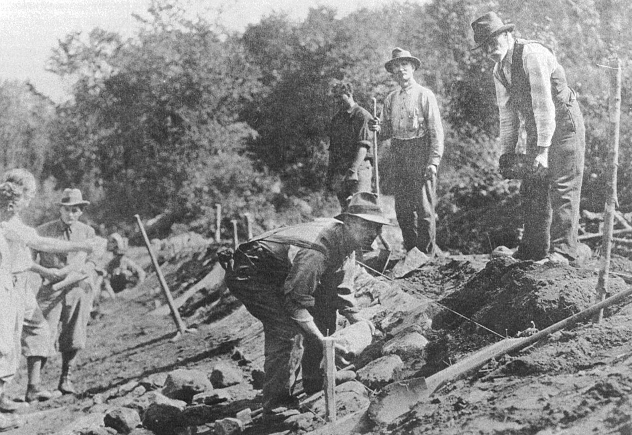 [32+Bobsled+Track.jpg]