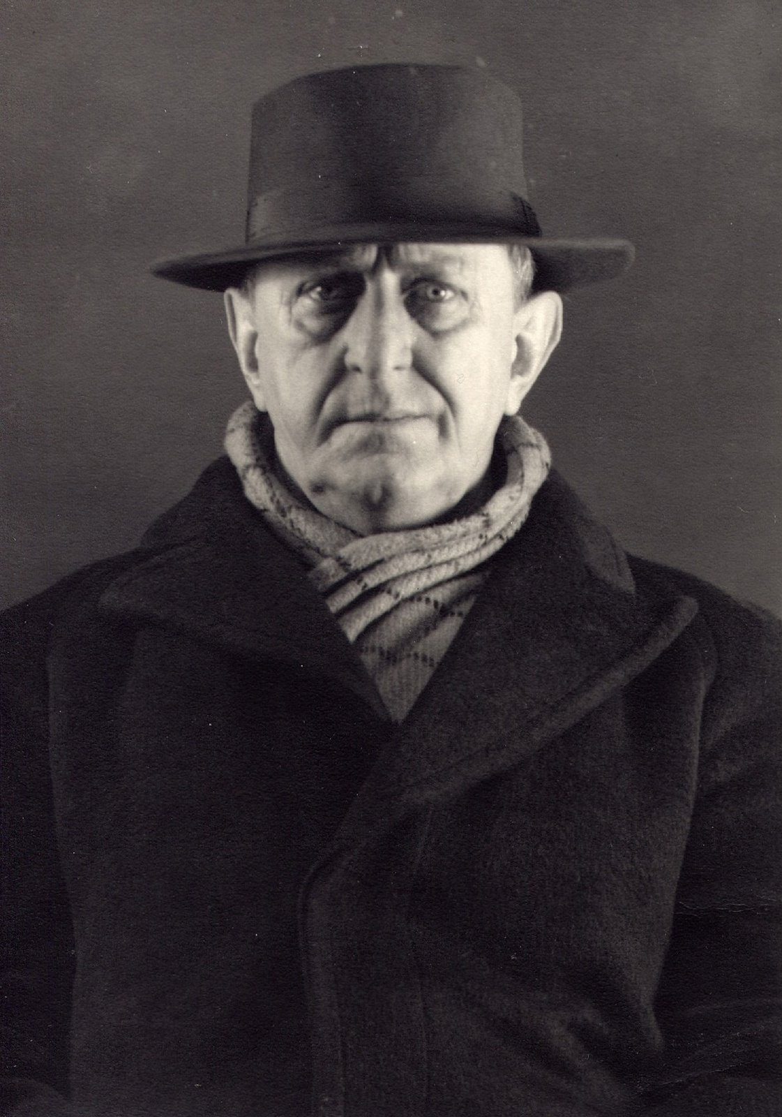 [Hartley+Hat+On.jpg]