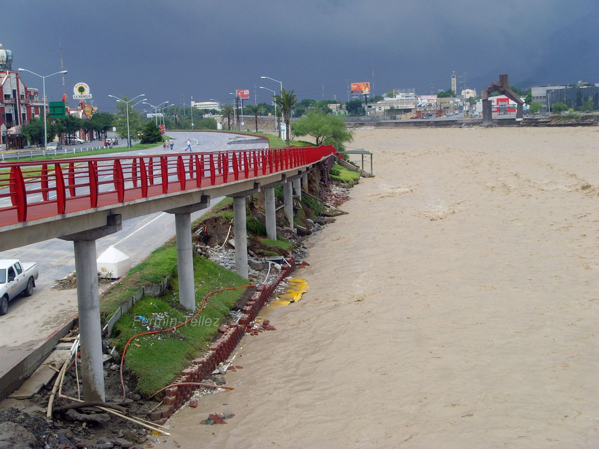 Monterrey, México Huracán Alex Día 2 Monterrey, México Huracán Alex Día 2