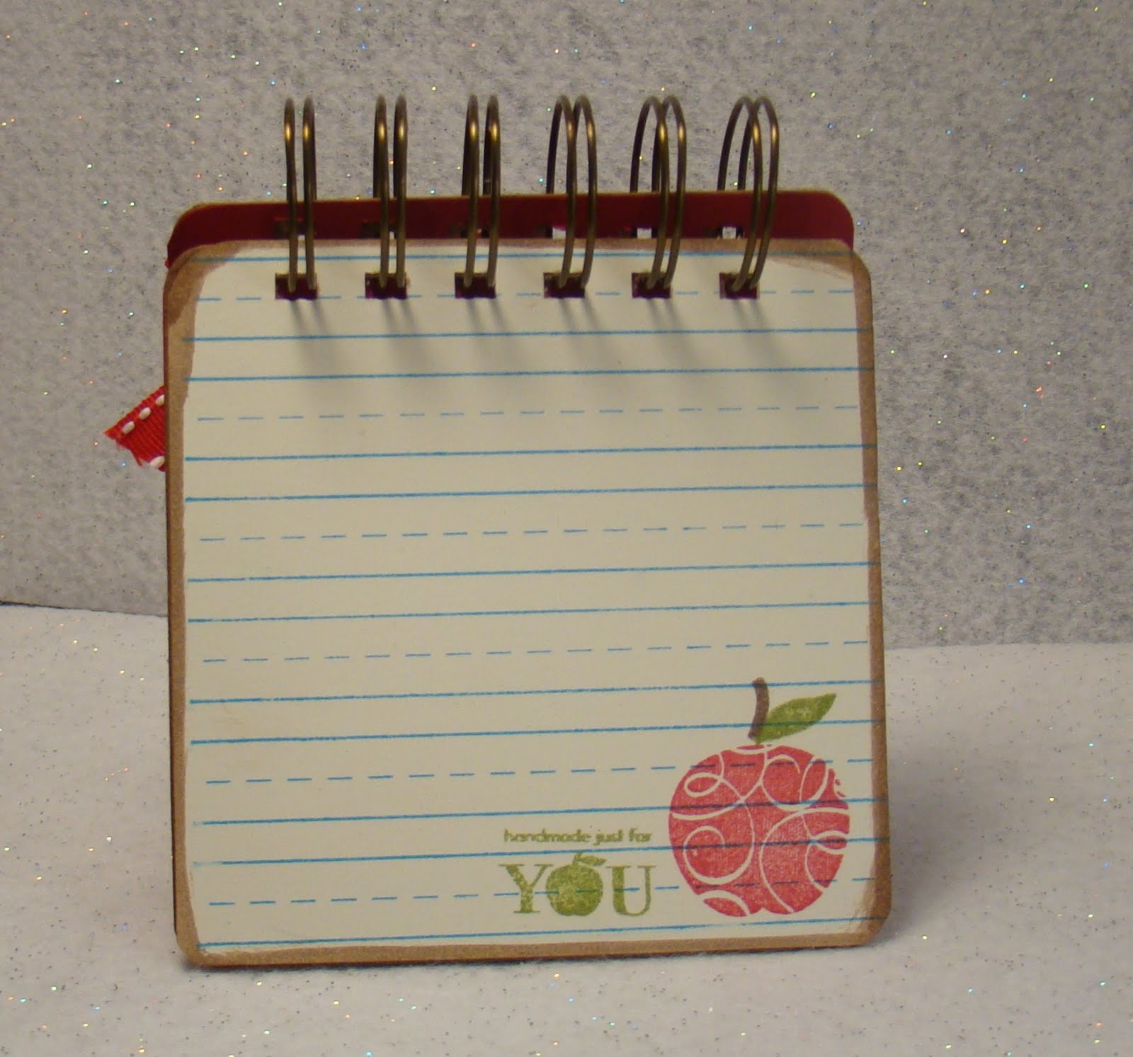 [Teacher's+Apple+Post+it+Back.jpg]