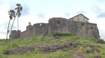 Famous Places in Mumbai: Madh Island