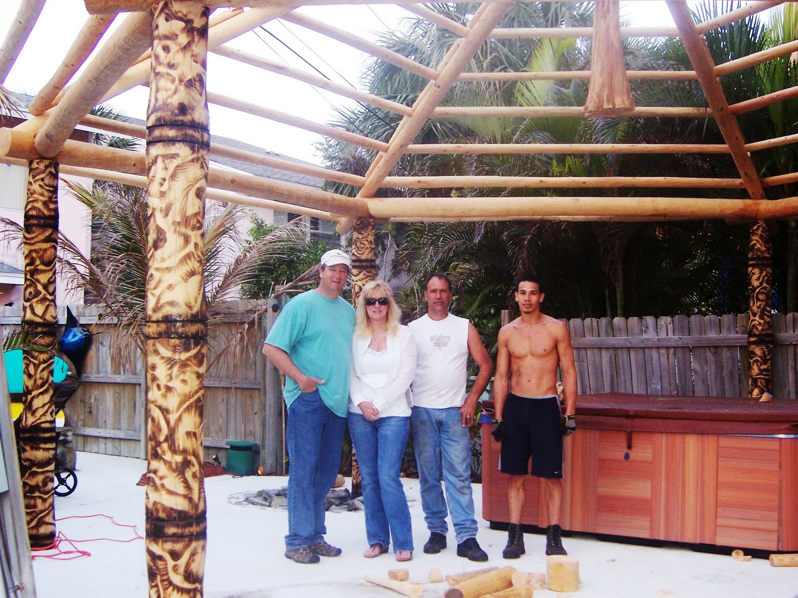 Kahuna S Hut Home Tiki Kahuna Tiki Huts Made Time In Their Busy Schedule To Build A