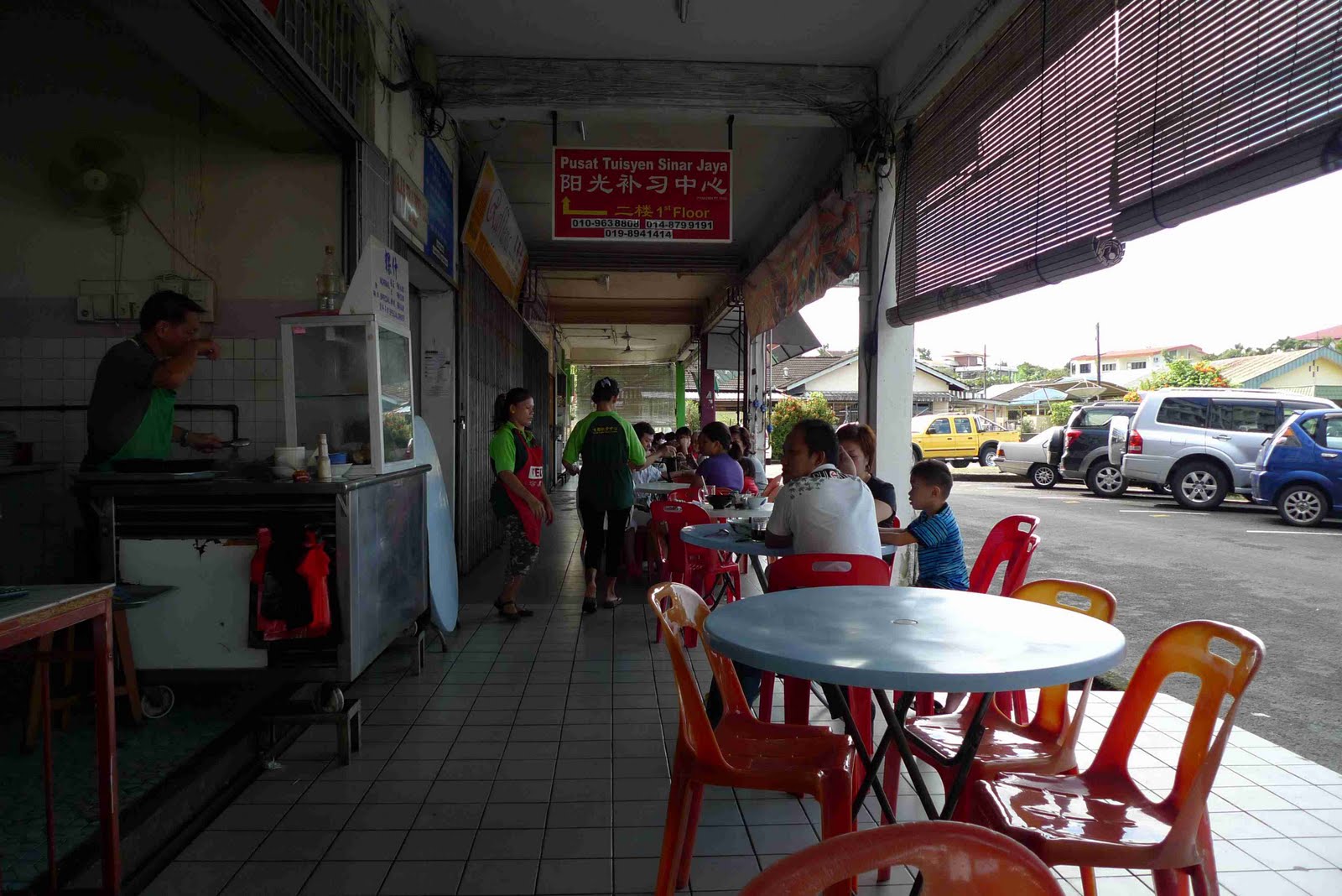 Eating in Kuching - Breakfast at Seng Yuen Food Centre