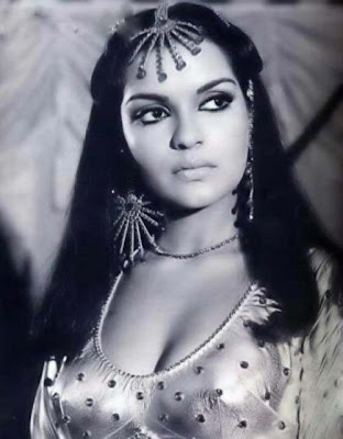 Malayalam Hot Actress Pics Photos Wallpapers Hot Scene 