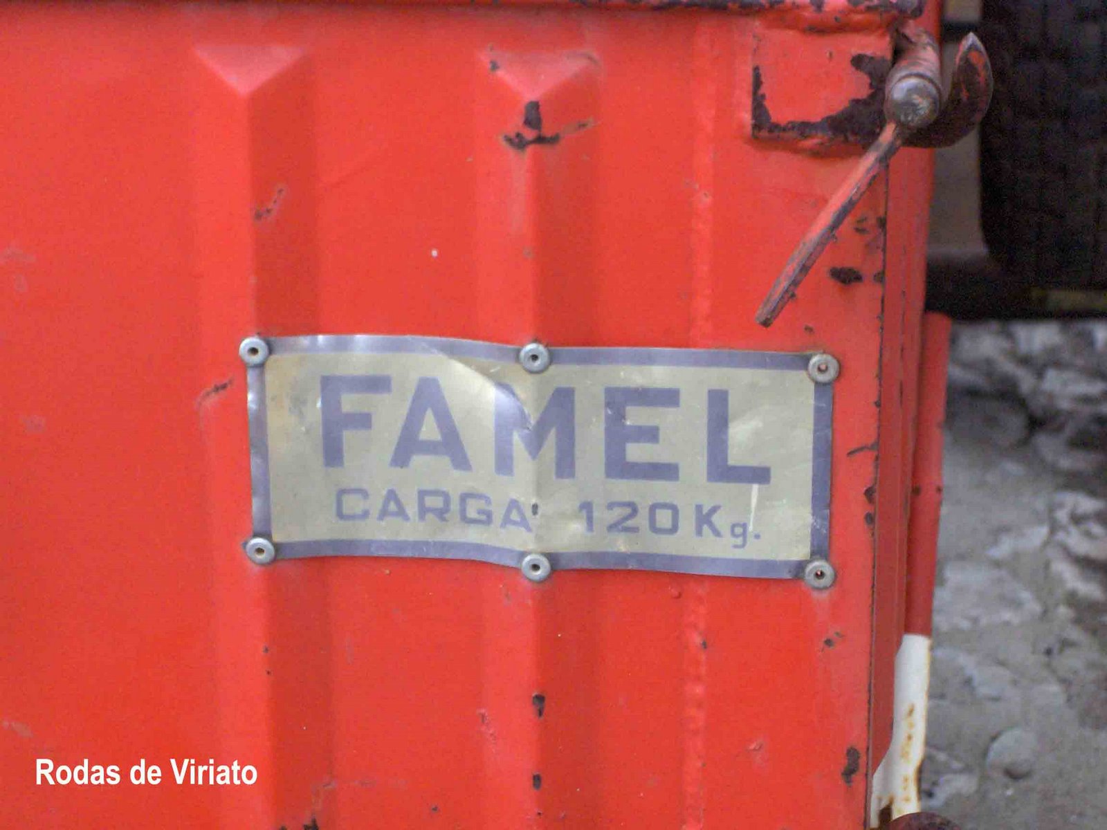 [triciclo+famel.jpg]