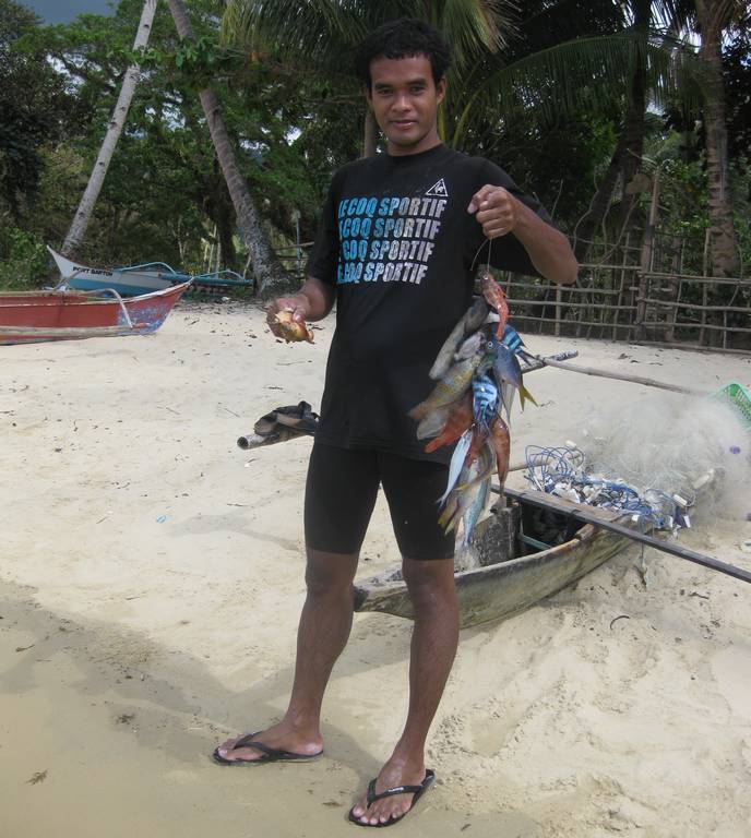 [Philippines+Palawan+Port+Barton+Fishing+Ronald.JPG]