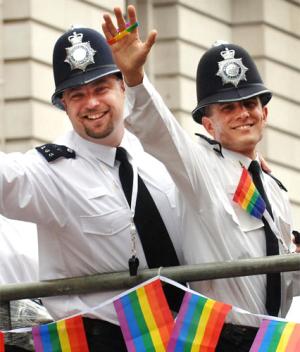 [gay+police.jpg]