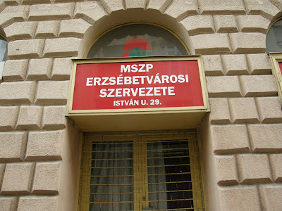 Budapest, Erzsébetváros, Piros Pont, MSZP, iroda, István utca, Piros Pont