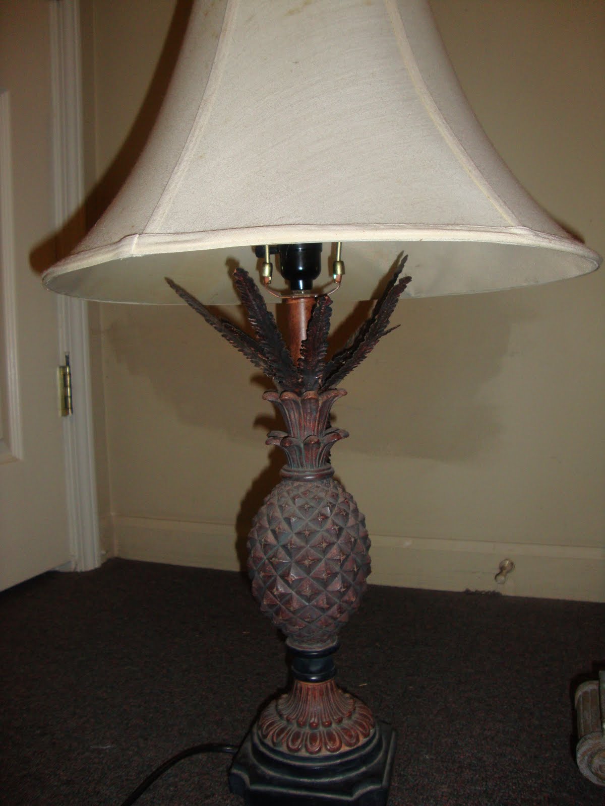 Amazing Grays Pineapple Lamps