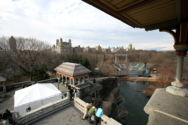 [ViewBelvedereCastle.jpg]