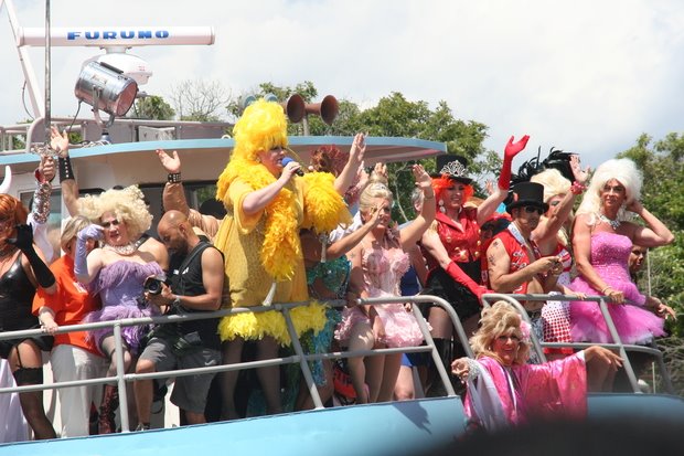 [PinesInvasion2009.jpg]