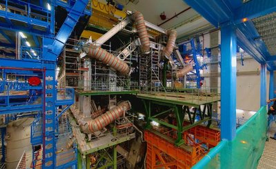 [LHC.jpg]