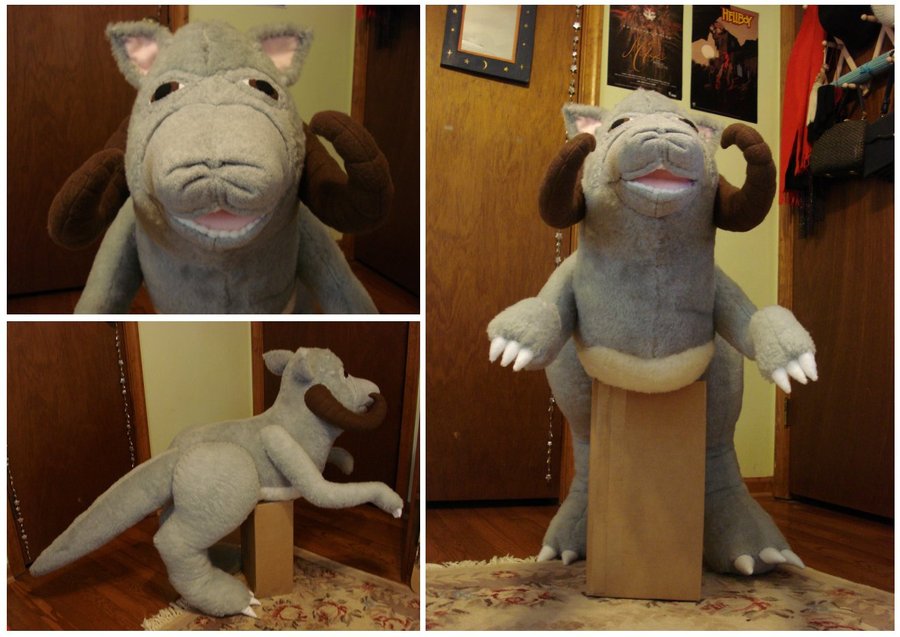 [Custom_plush___Tauntaun_by_silentorchid.jpg]