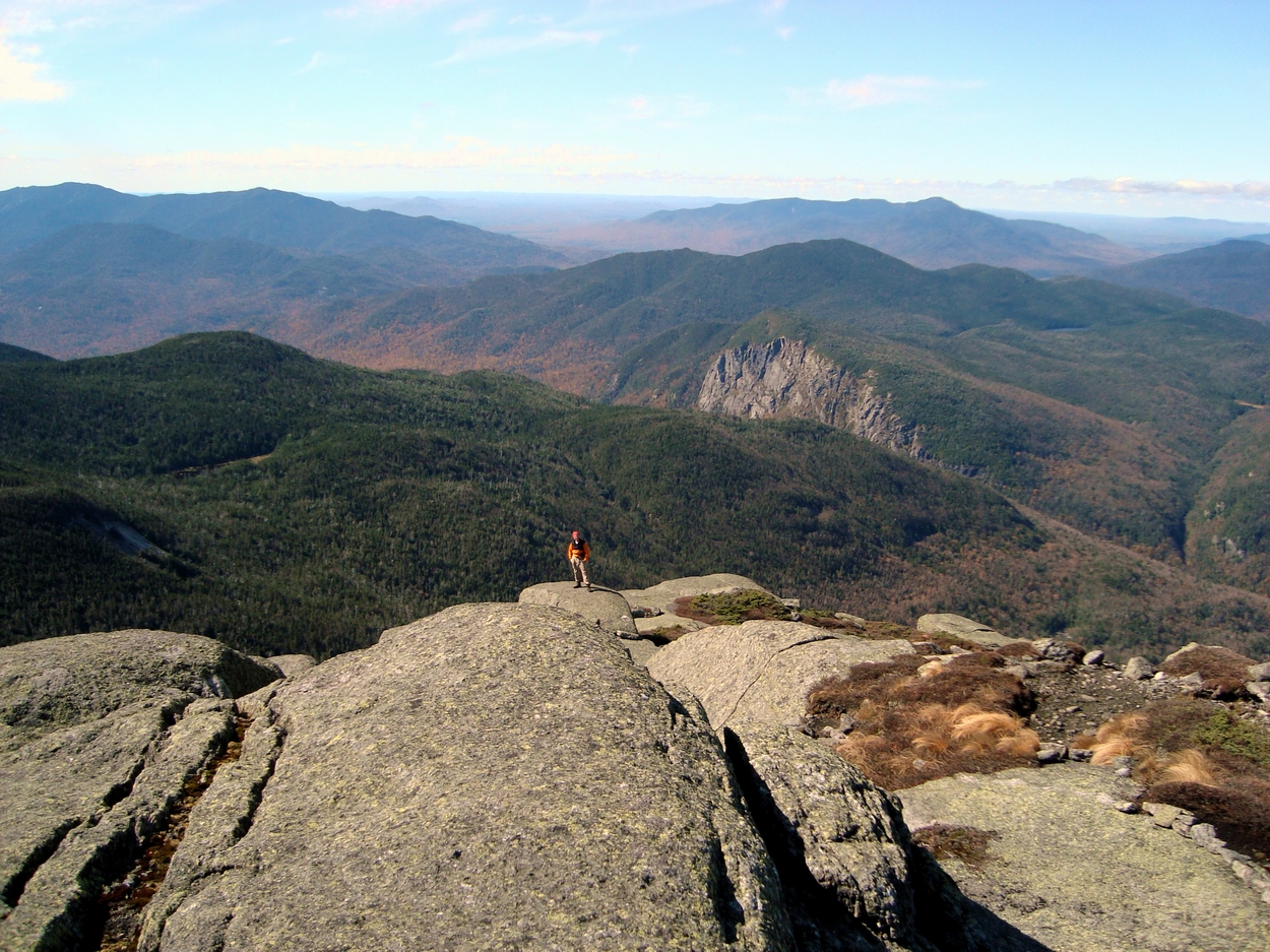 The Saratoga Skier and Hiker Algonquin & Iroquois Peaks 10/03/2010
