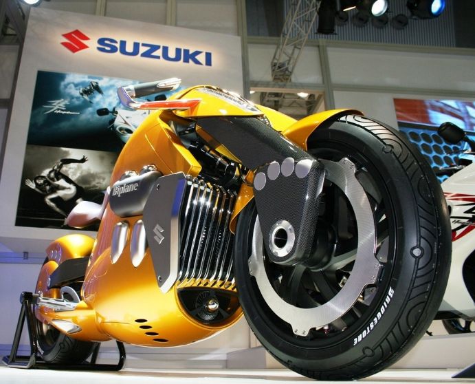 suzuki sports bike list
