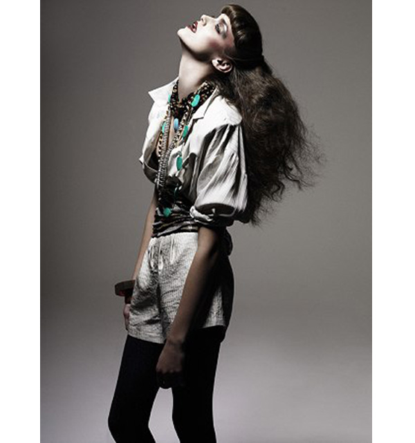 [nika_lauraitis_model.jpg]