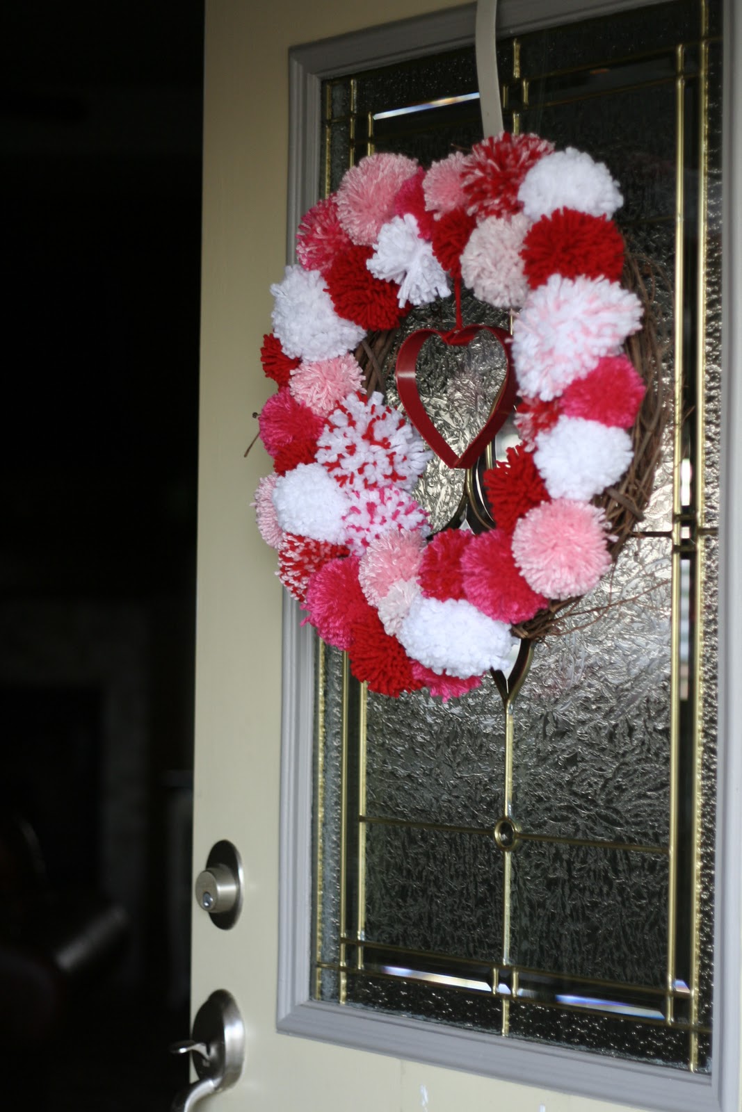 home.made.: Valentine's Pom Pom Wreath