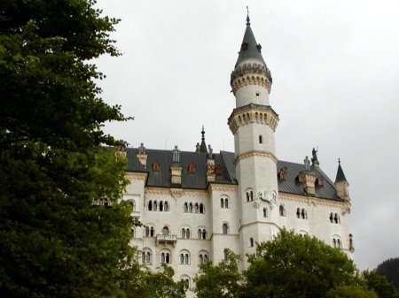 [1225915603_neuschwanstein-castle-bavaria-germany-tower-722775.jpg]