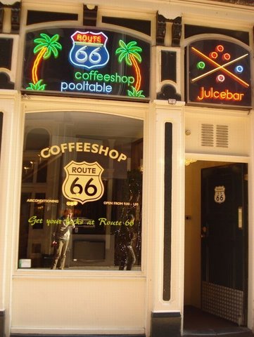 [coffee+shops+in+amsterdam+flickzzz.com+013-714293.jpg]