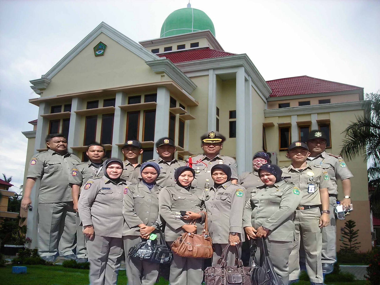 Kepolisian Indonesia Dalam Masyarakat