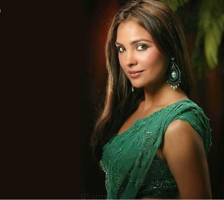 Hot Actres Pakistani: cute Lara Datta hot pictures wallpapers