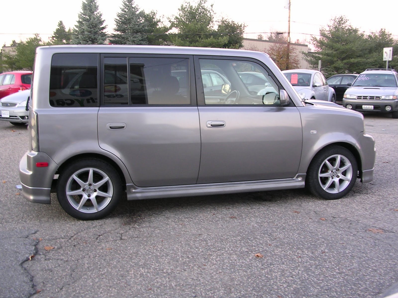 Toyota Scion 2003
