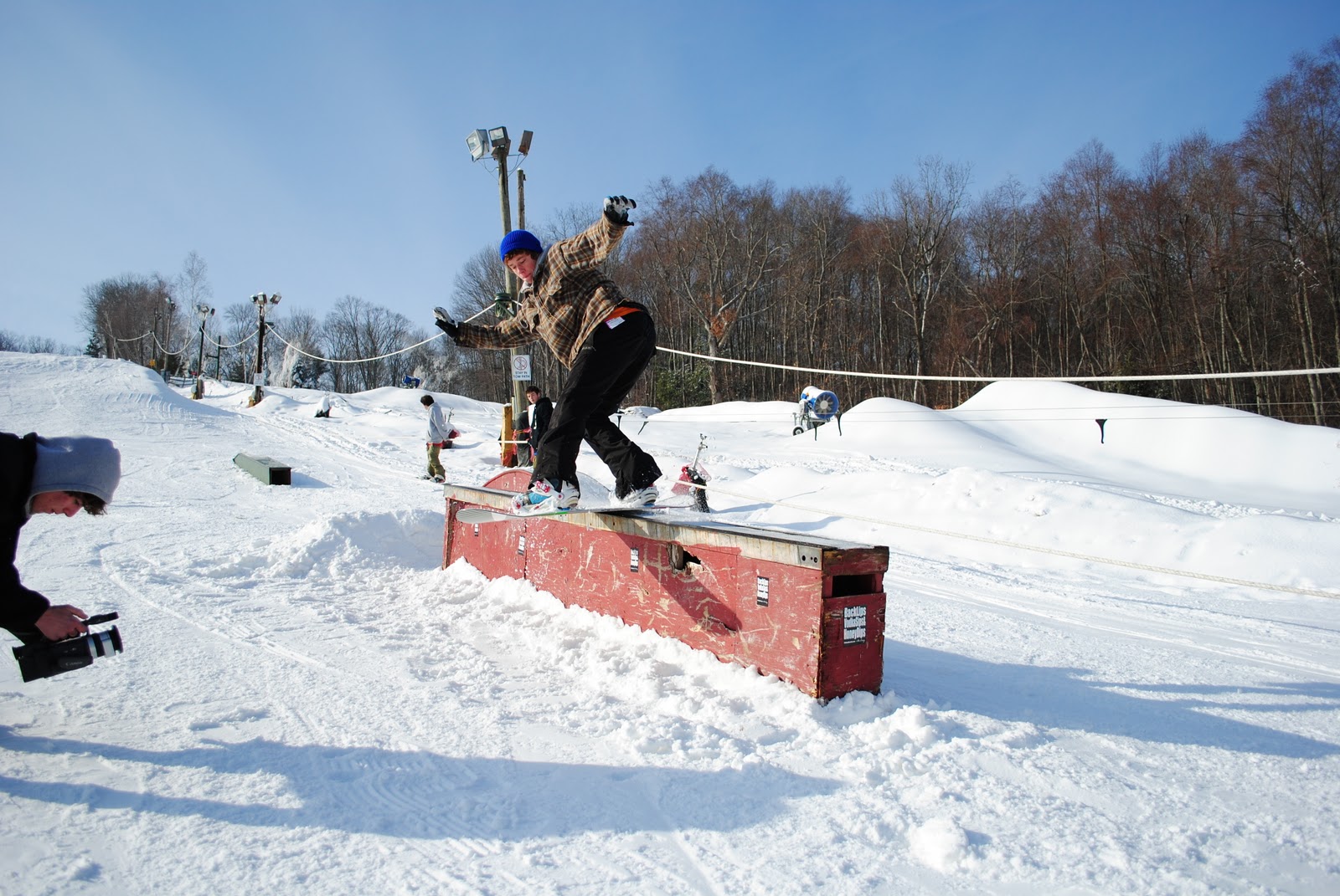 j & p skateboarding Be Easy's Rail Jam