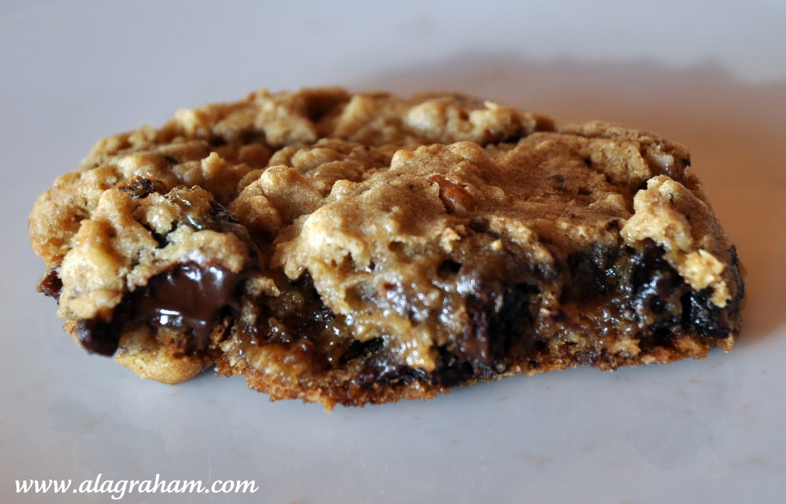 A LA GRAHAM CHOCOLATE CHUNK OATMEAL COOKIES WITH PECANS AND DRIED CHERRIES