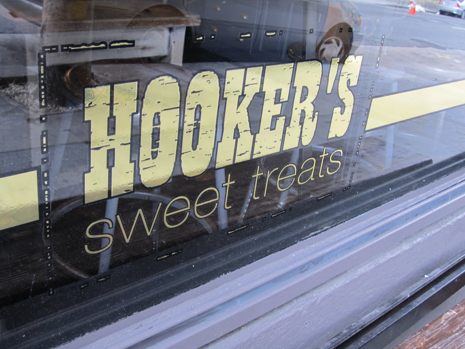 Mom & Teen's Musings on Edibles...: Hooker's Sweet Treats, San