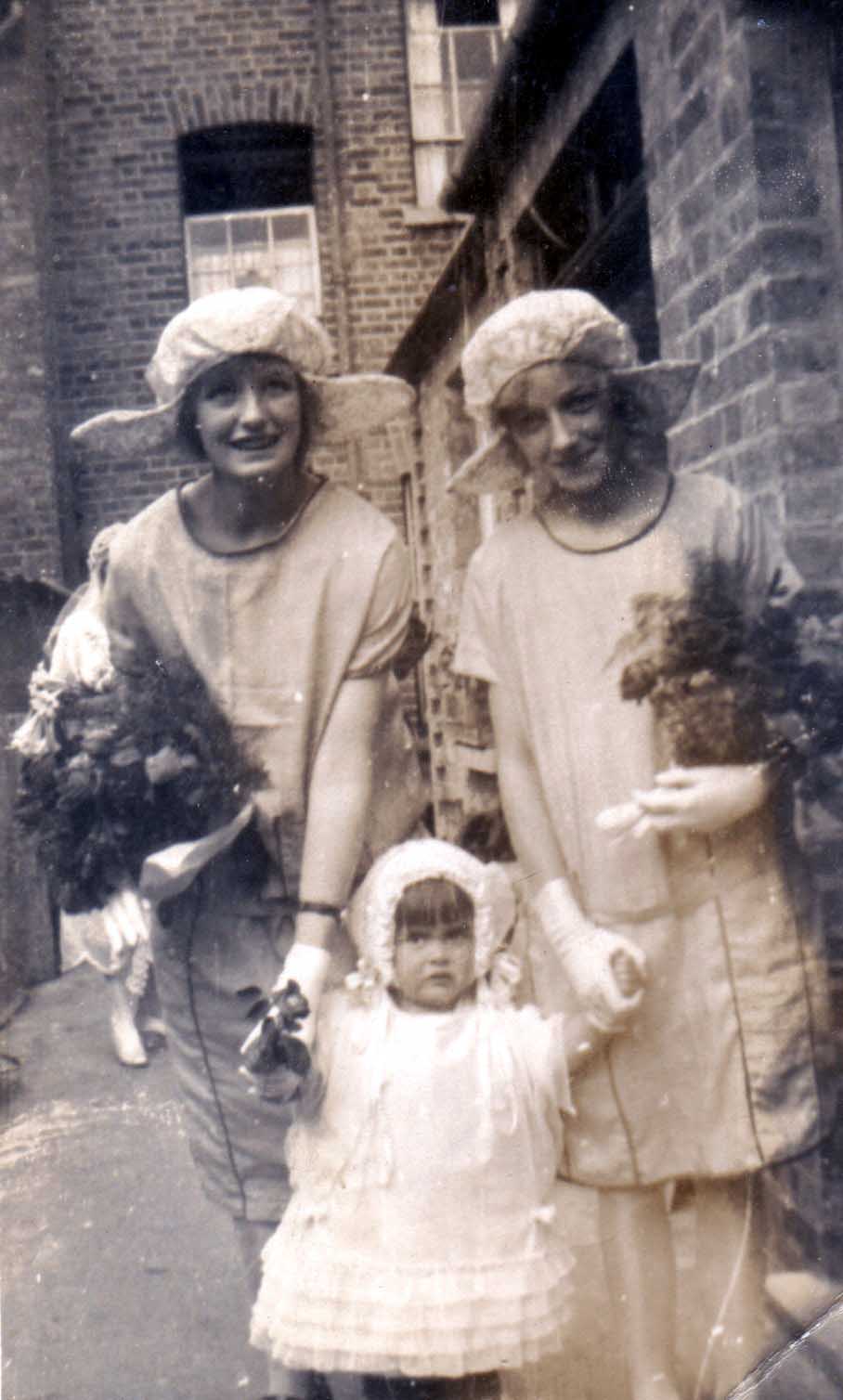 [Brown+sisters1.jpg]