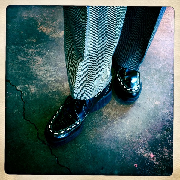 ElzWear February 2011 ElzWear February 2011