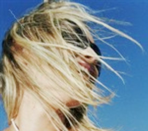 [jovem-mulher-biquini_~200140909-001.jpg]